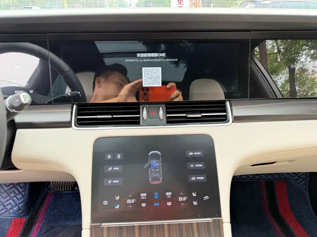 Li Auto Li ONE — миниатюра 10