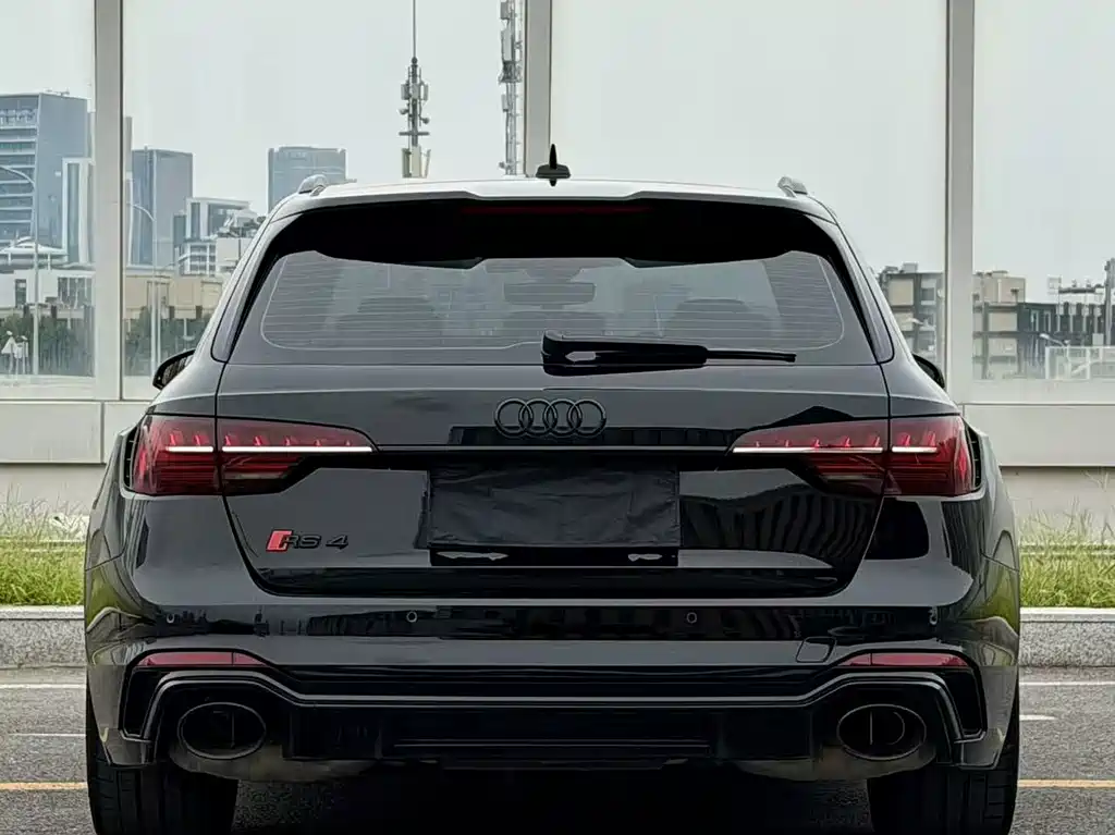 Audi RS 4 — миниатюра 4