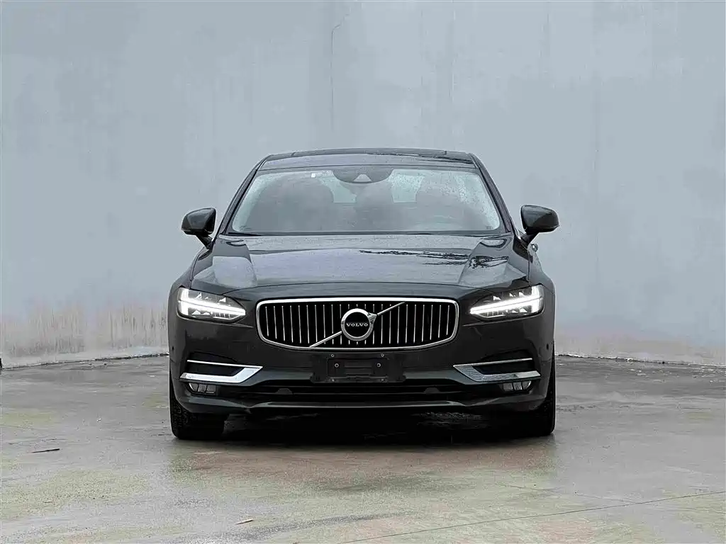 Volvo S90 2019 T5