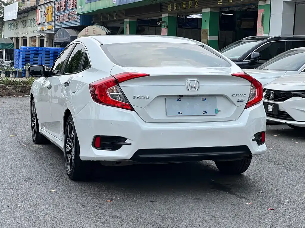 Honda Civic — миниатюра 7