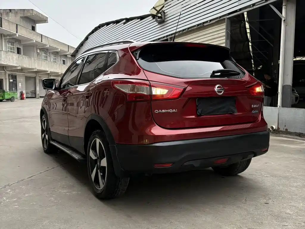 Nissan Qashqai — миниатюра 15