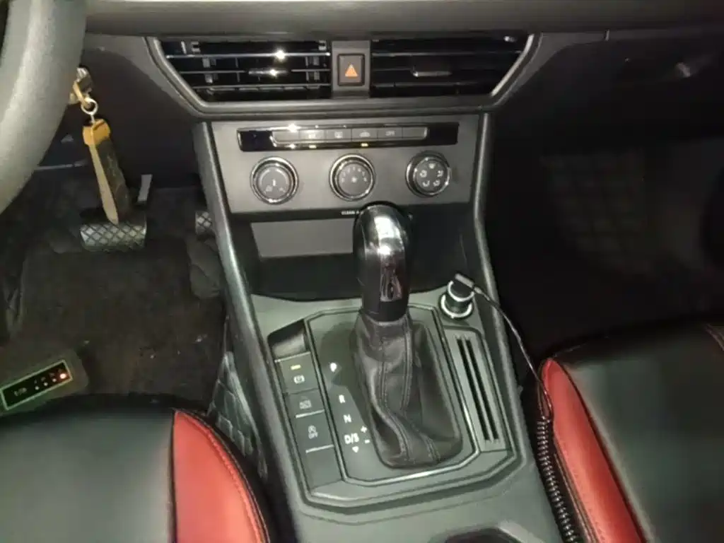 Volkswagen Lavida — миниатюра 14