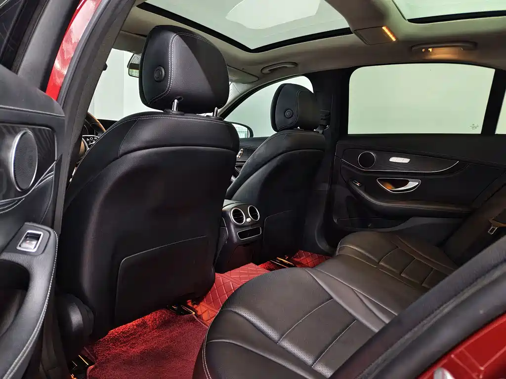 Mercedes-Benz C-Class — миниатюра 9