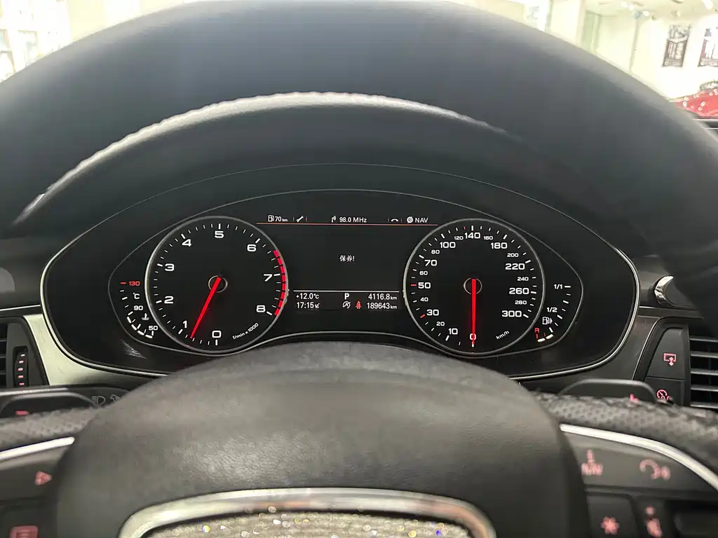 Audi A6L — миниатюра 12