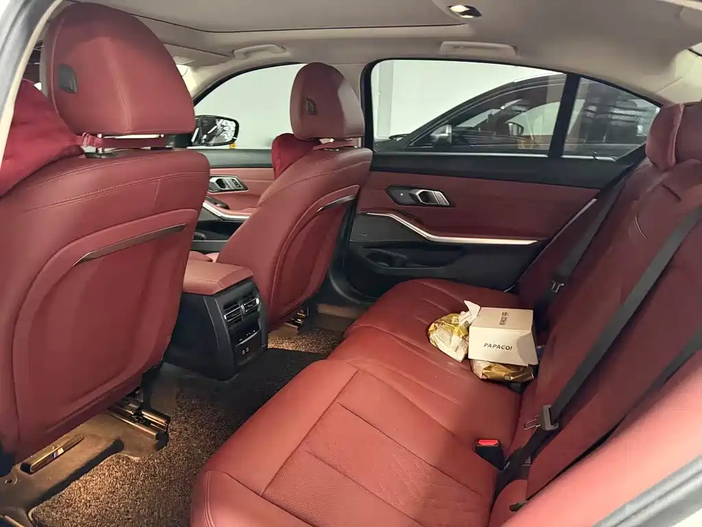 BMW 3 Series — миниатюра 10