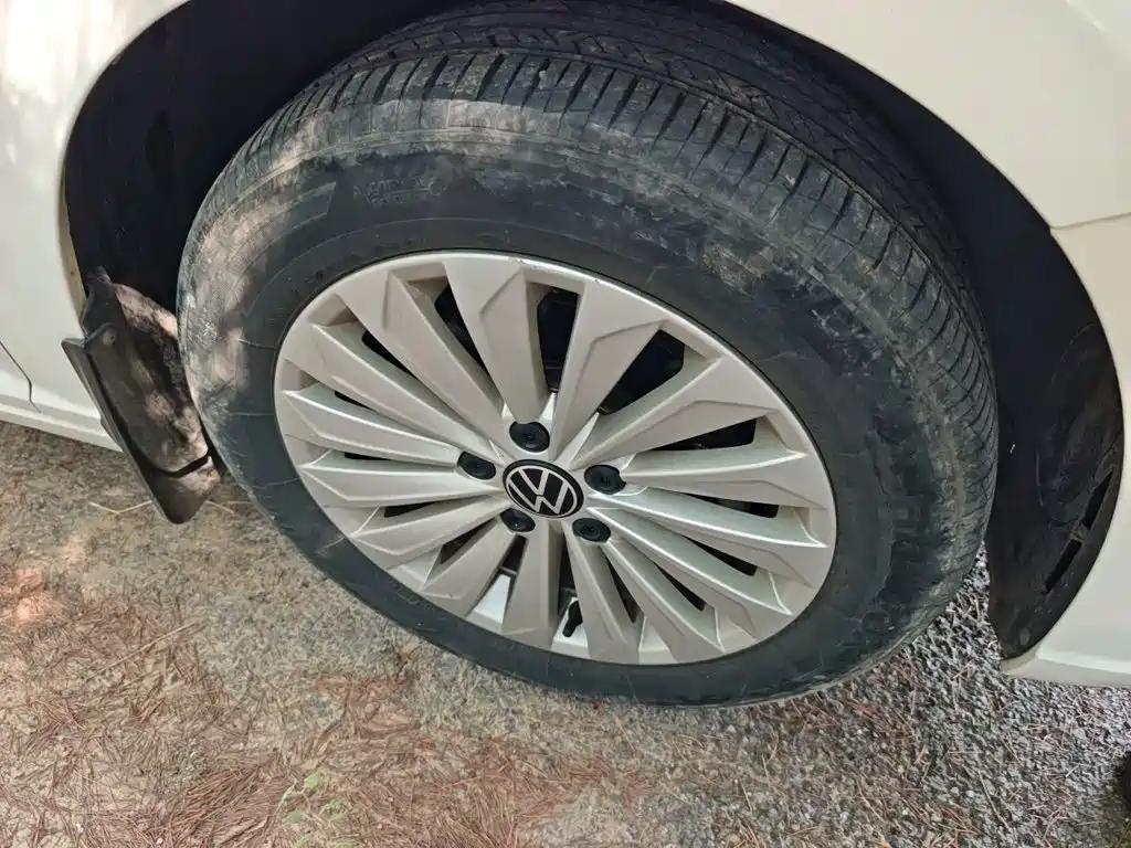 Volkswagen Lavida — миниатюра 24