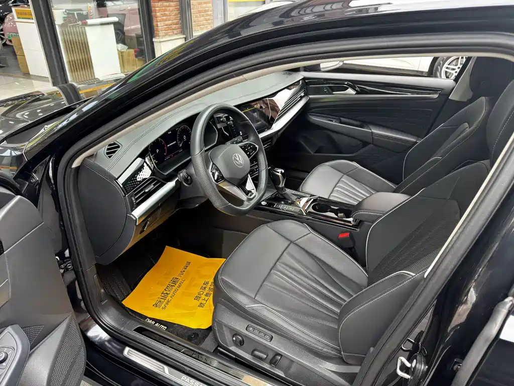 Volkswagen Passat 2024 380TSI Elite