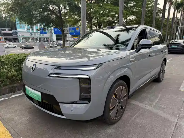 2025 Denza N8