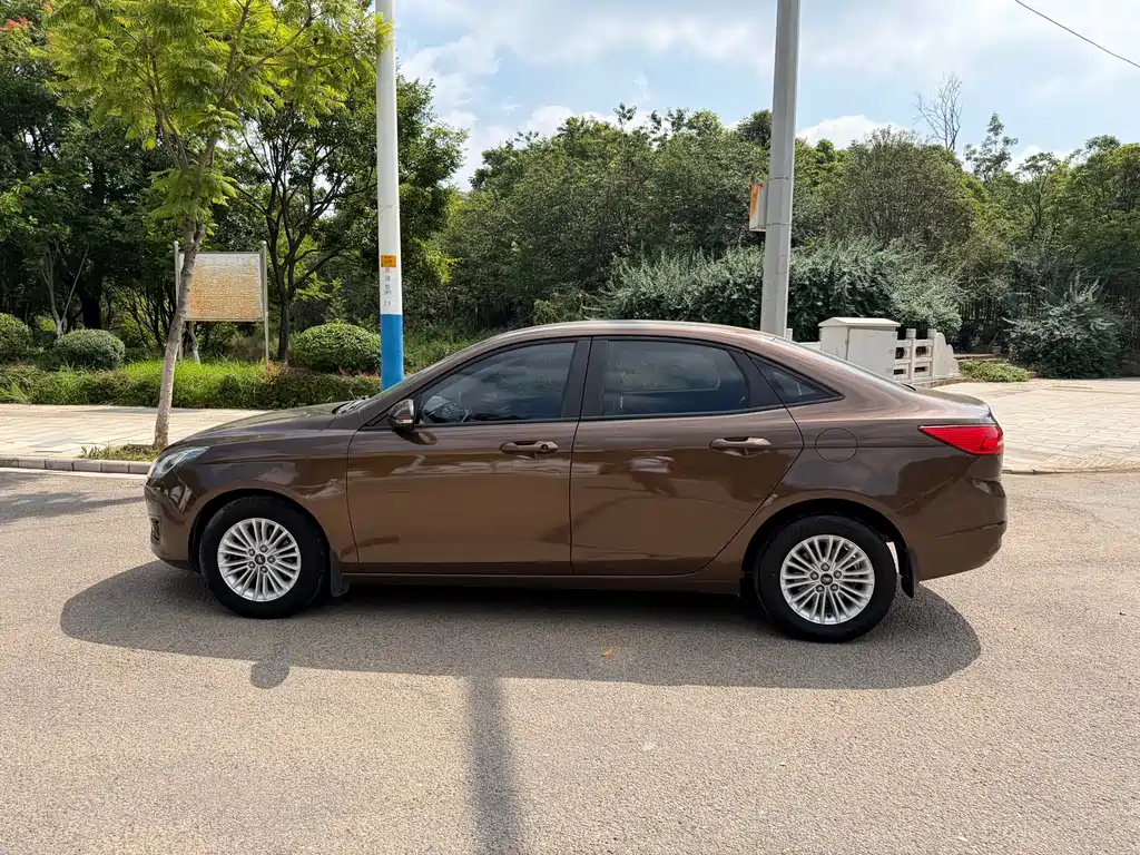 Ford Escort — миниатюра 9