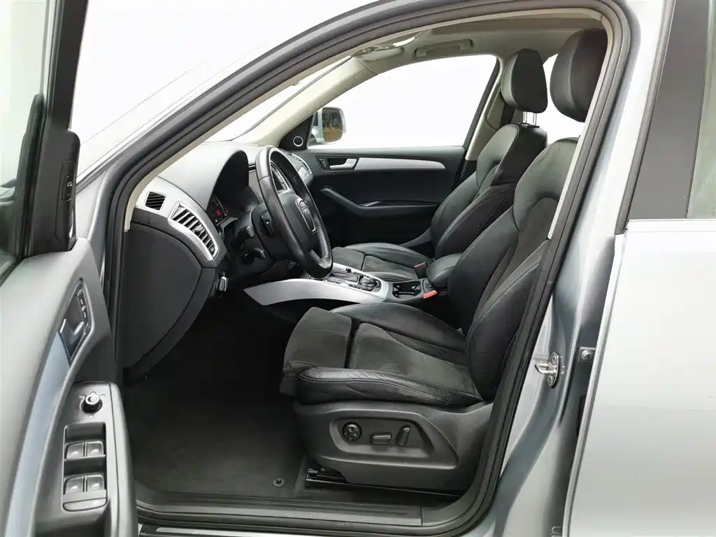 Audi Q5 2012 2.0TFSI