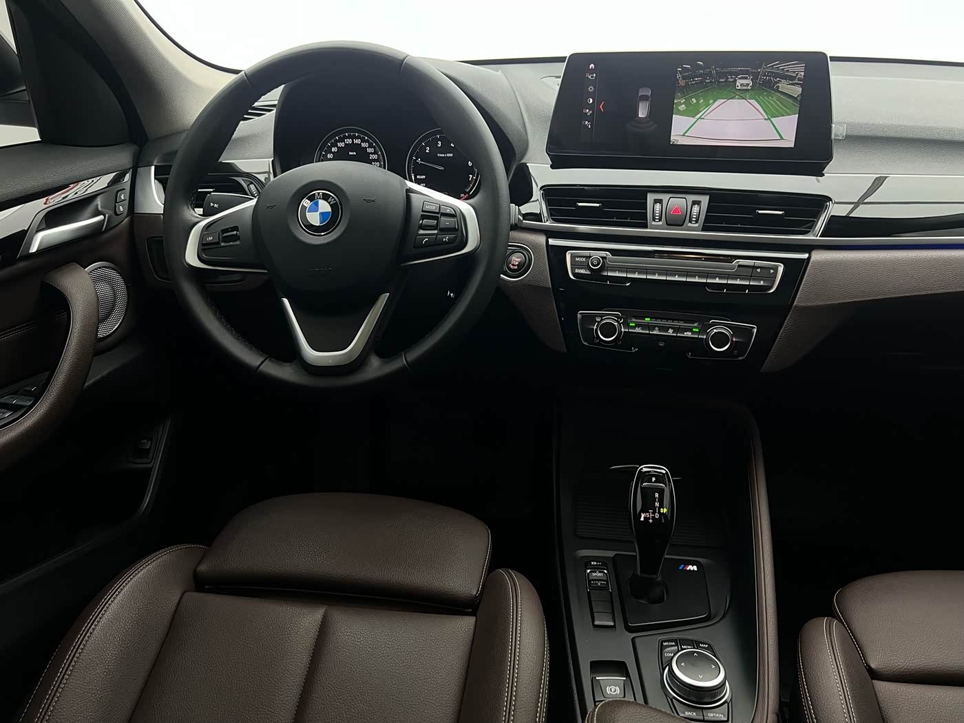 BMW X1 1.5 л 2023 г. Белый, пробег 36500 км