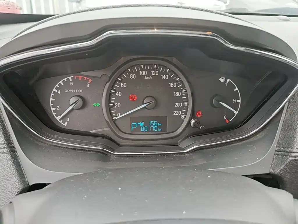 Ford Escort — миниатюра 12