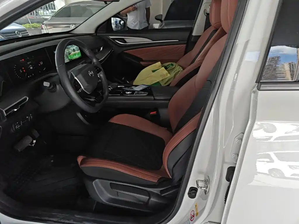 Changan Eado — миниатюра 15