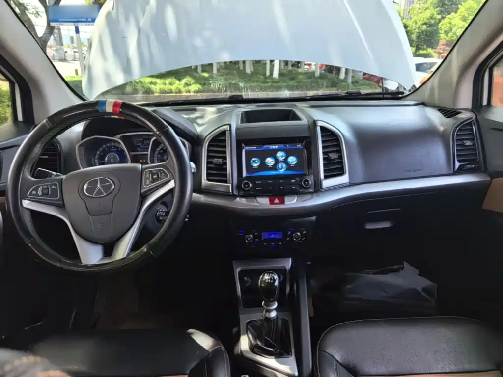 JAC S3 2014 1.5L MT Luxury
