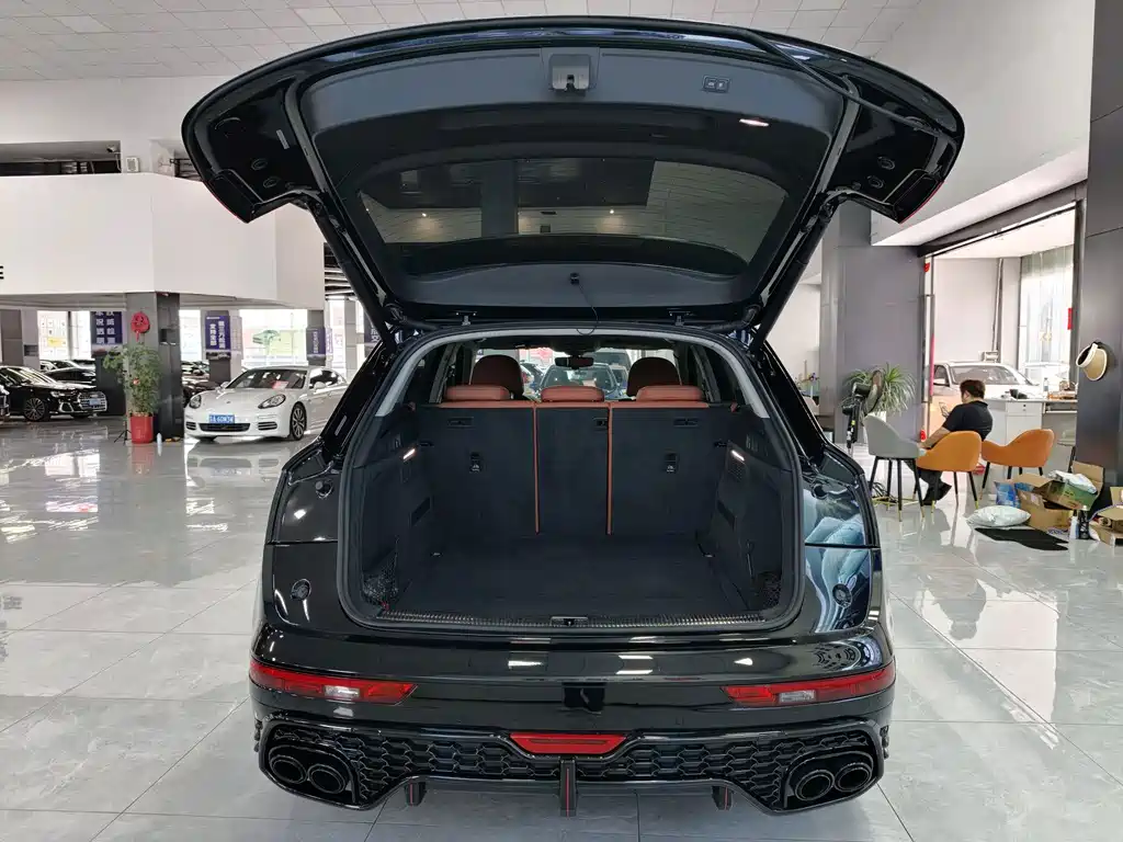 Audi Q5L — миниатюра 9