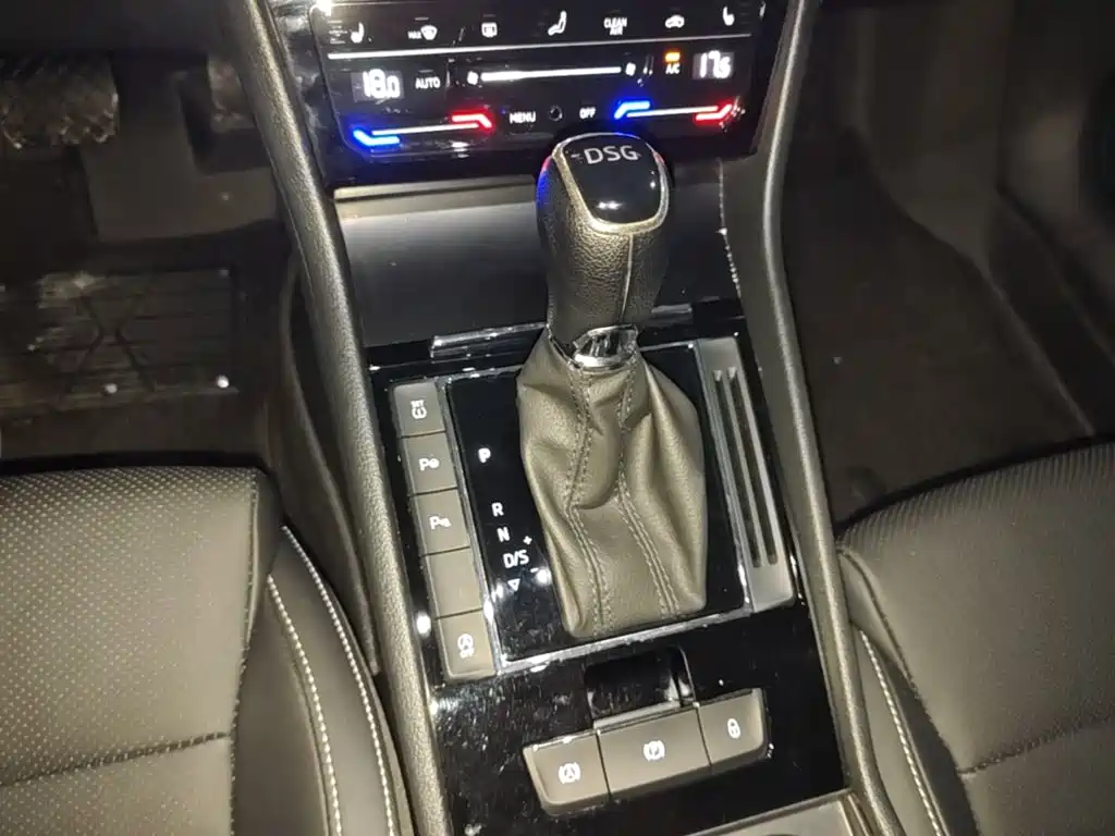 Skoda Superb — миниатюра 14