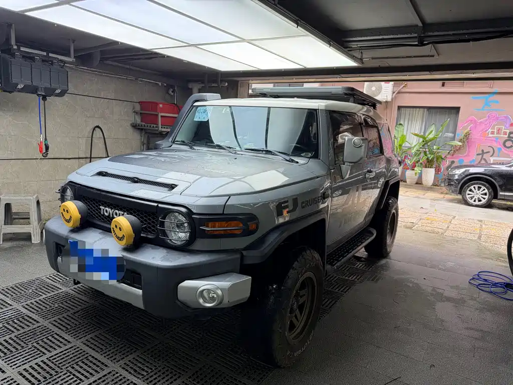 Toyota FJ Cruiser