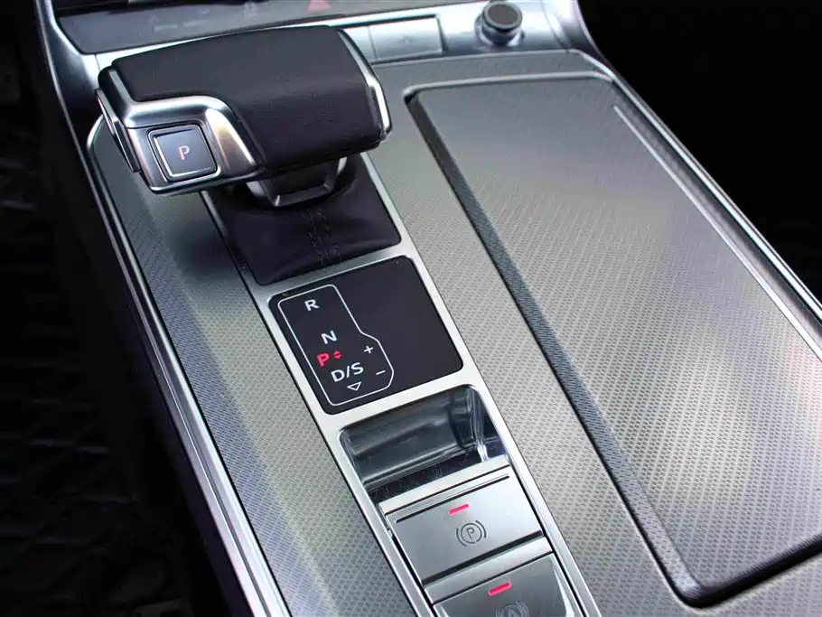 Audi A6L — миниатюра 9
