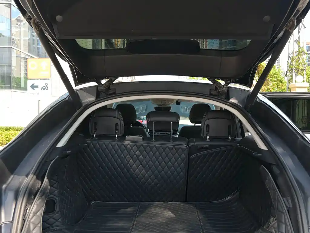 Mercedes-Benz GLE Coupe AMG — миниатюра 17