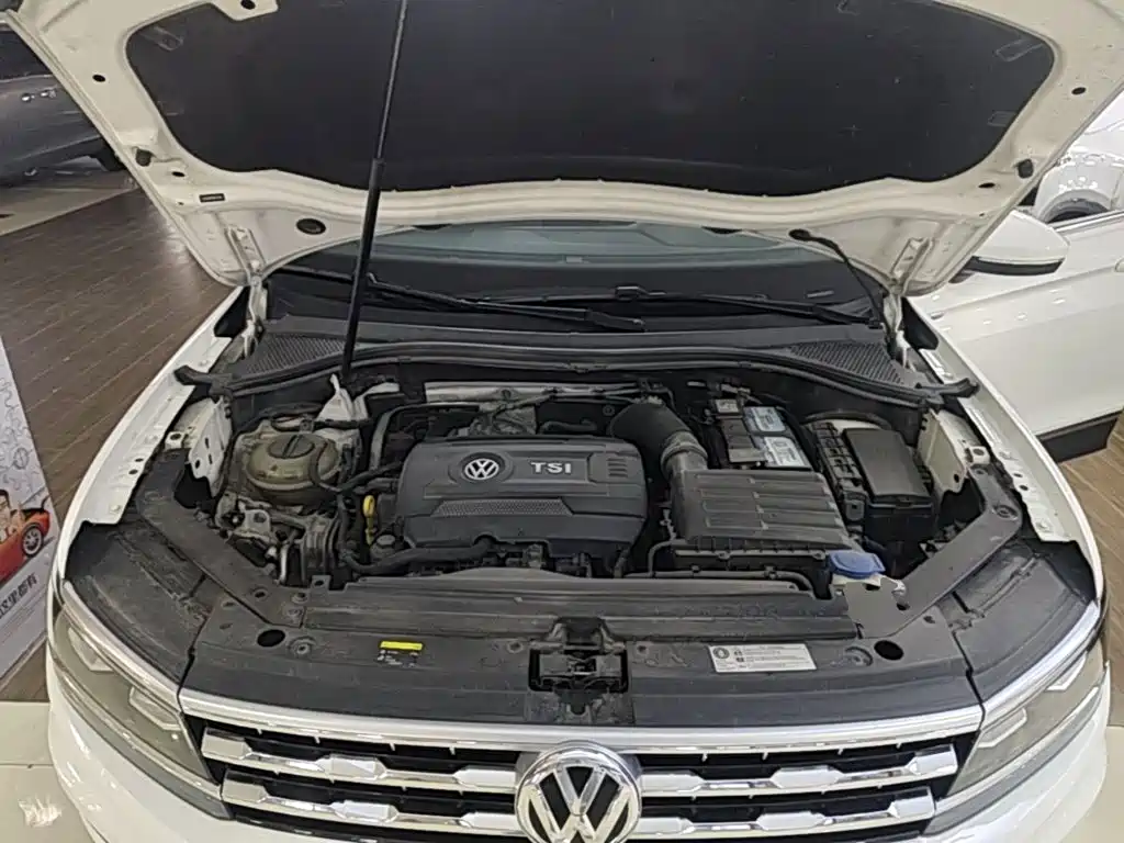 Volkswagen Tiguan L — миниатюра 20