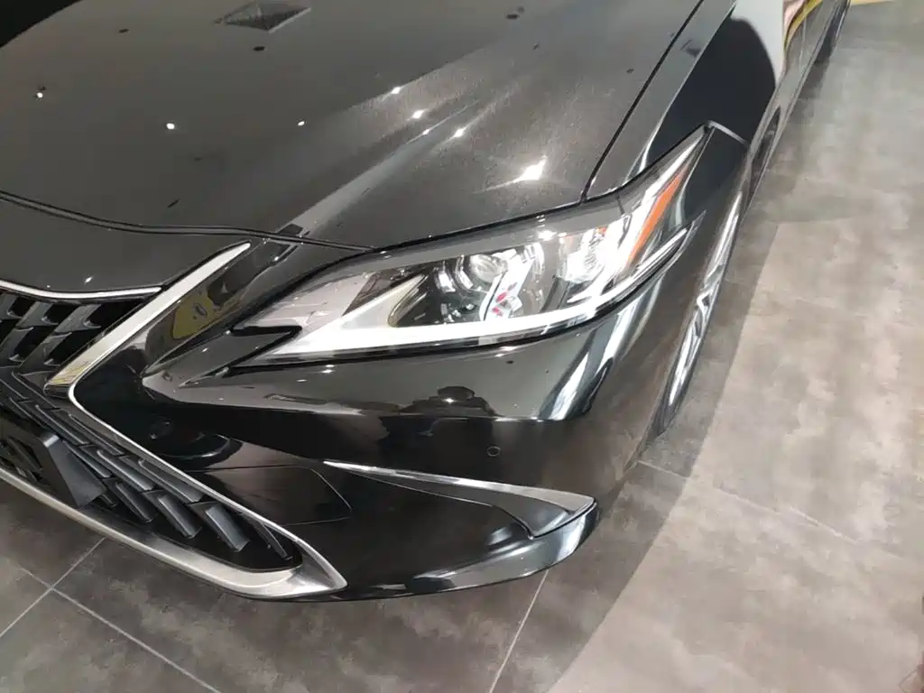 Lexus ES — миниатюра 24