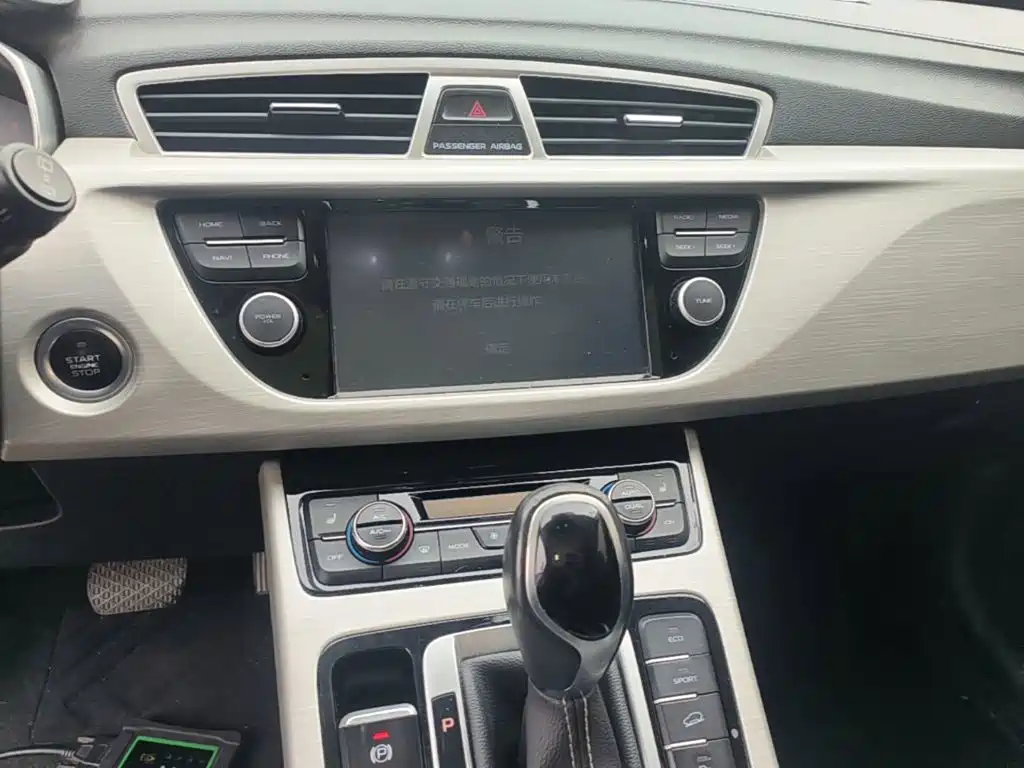 Geely Boyue — миниатюра 13