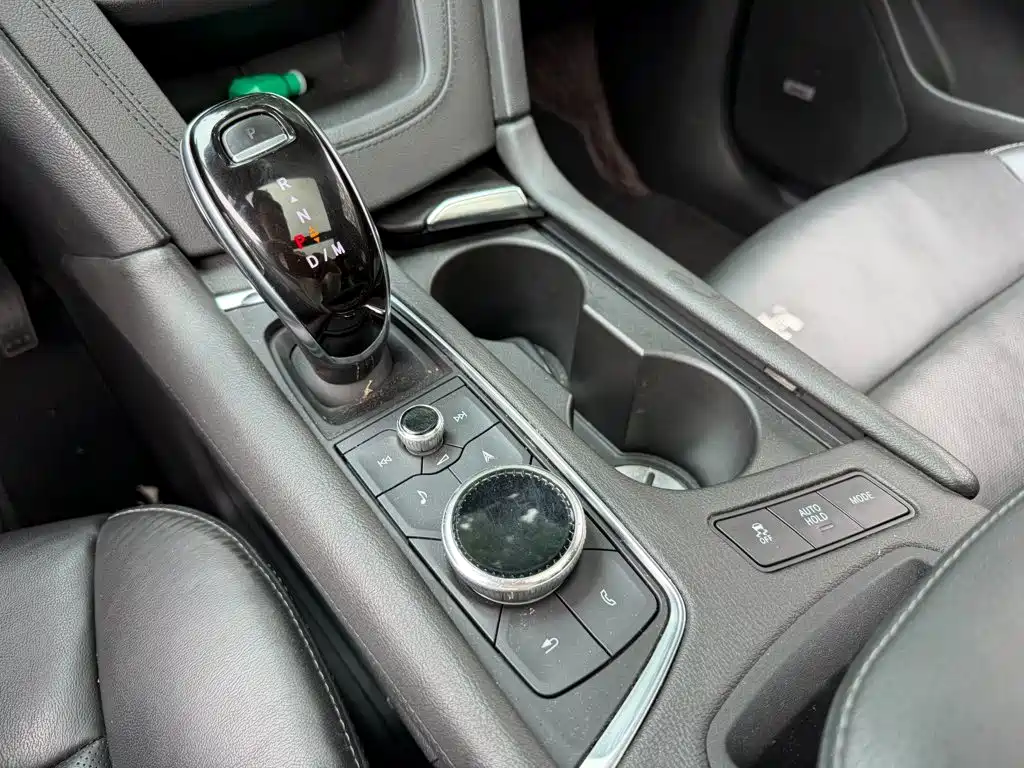Cadillac XT5 — миниатюра 9
