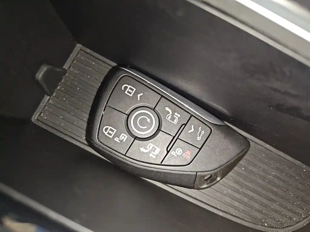Buick GL8 Hybrid — миниатюра 13