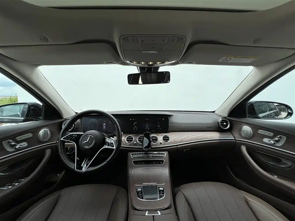 Mercedes-Benz E-Class E 2023 E 300 L Luxury