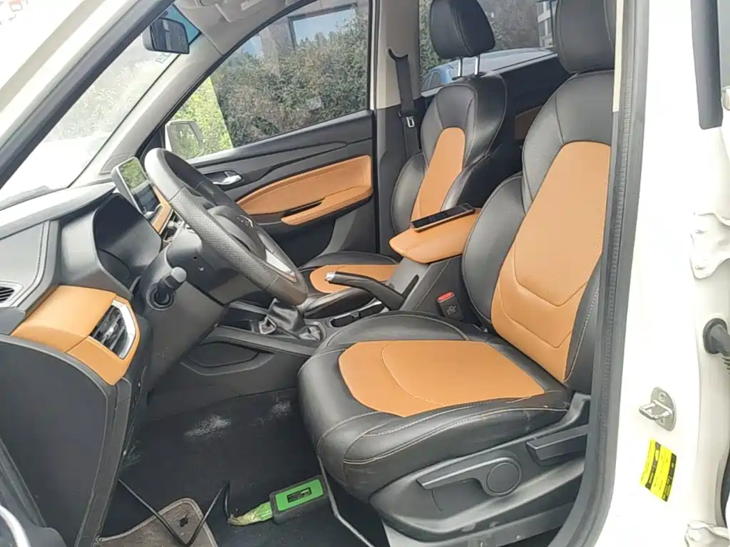 Wuling Hongguang S3 — миниатюра 15