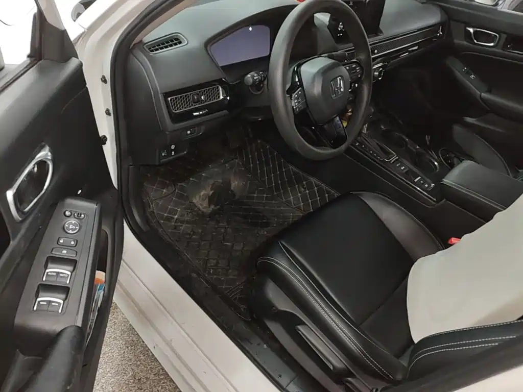 Honda Civic — миниатюра 16