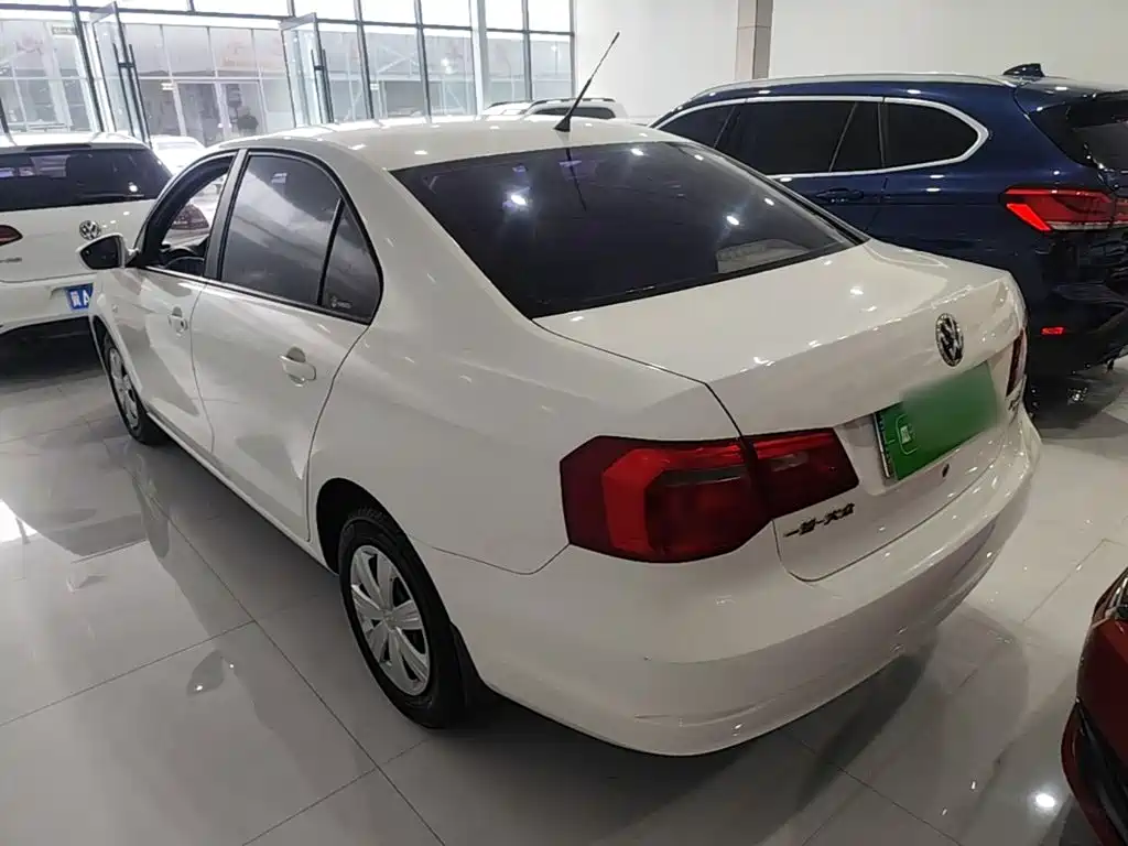 Volkswagen Jetta — миниатюра 5