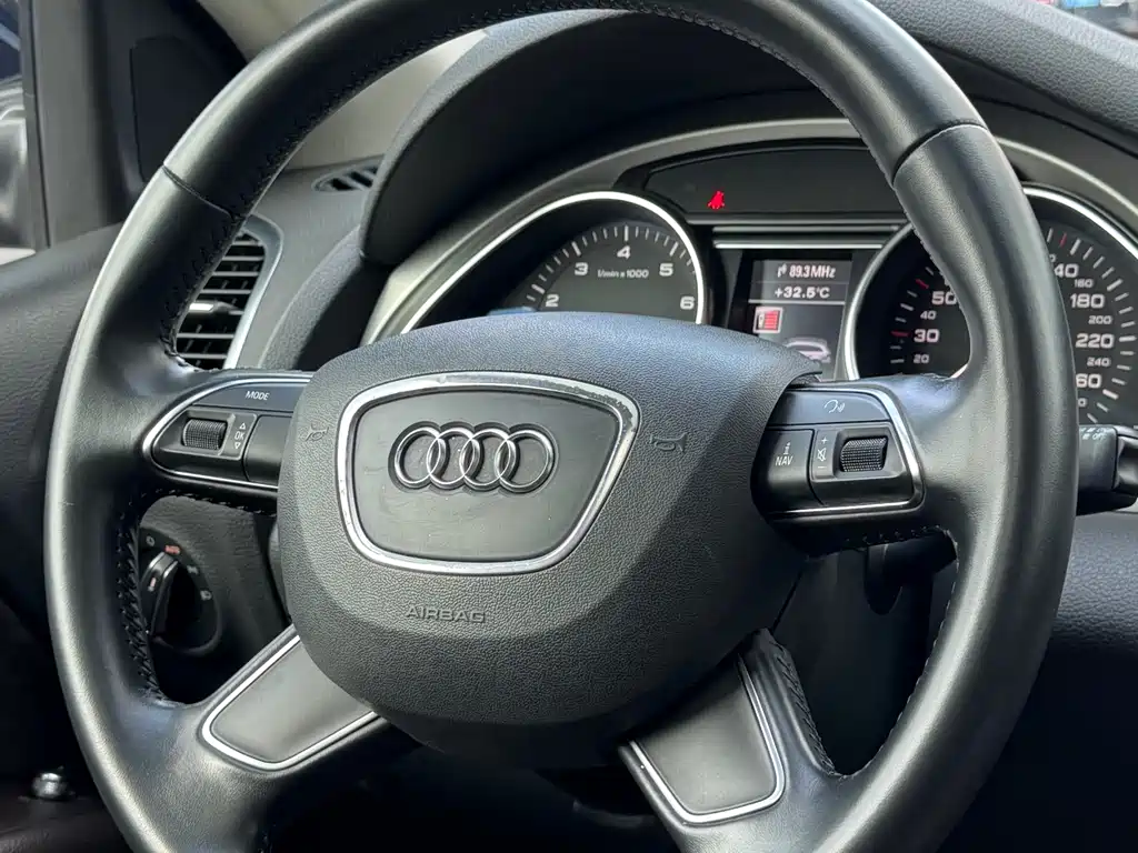 Audi Q7 — миниатюра 13