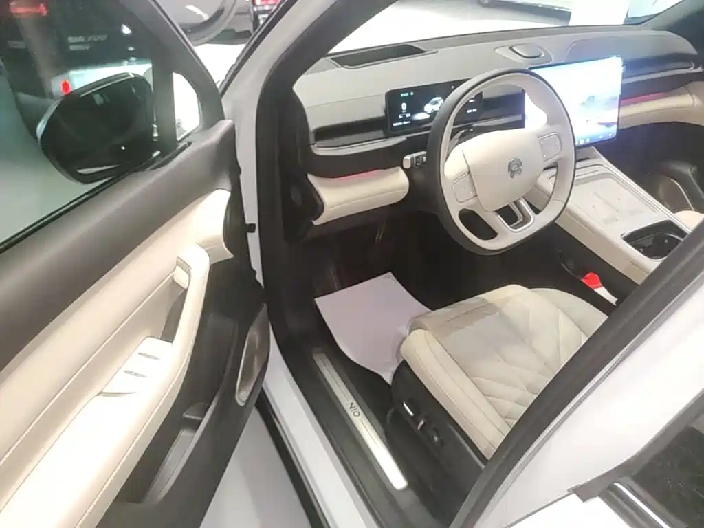 NIO ES6 — миниатюра 16
