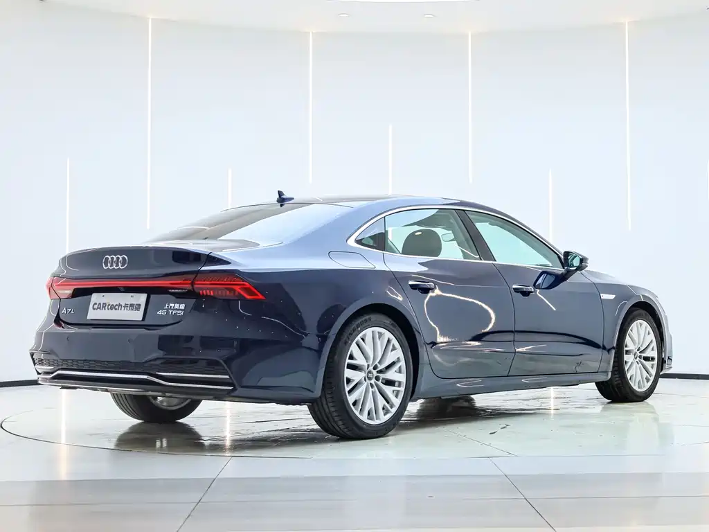Audi A7L 2024 45TFSI S-line