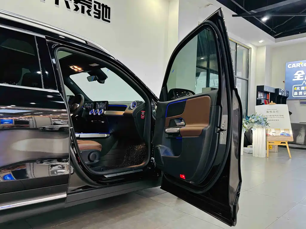 Mercedes-Benz GLB — миниатюра 26