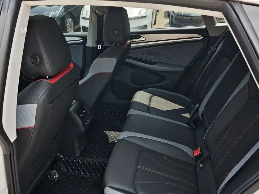 Volkswagen Lamando — миниатюра 8