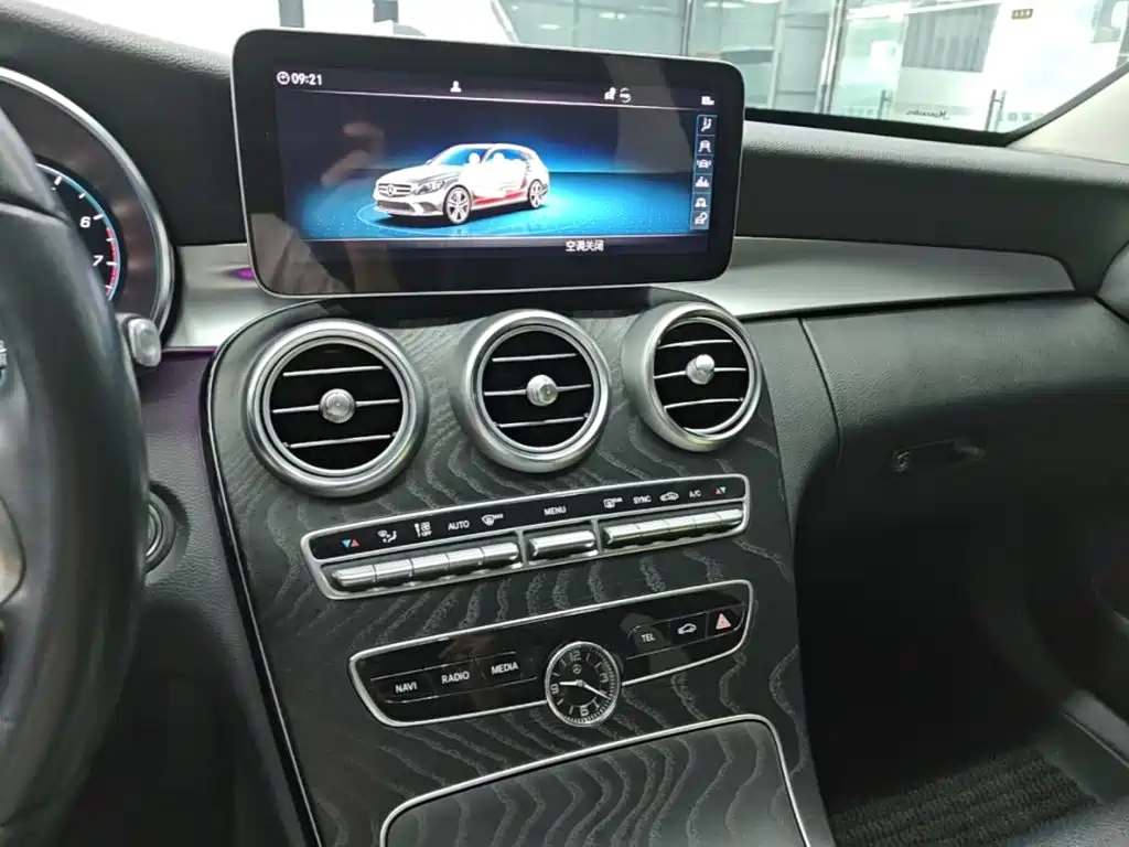Mercedes-Benz C-Class (Import) — миниатюра 13