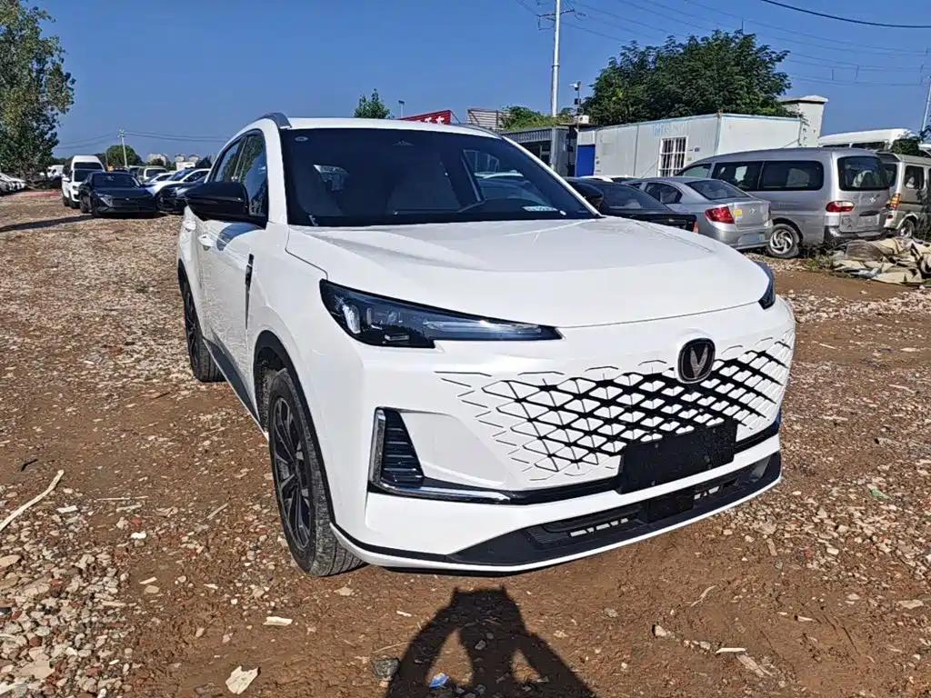 Changan CS55PLUS PHEV — миниатюра 4