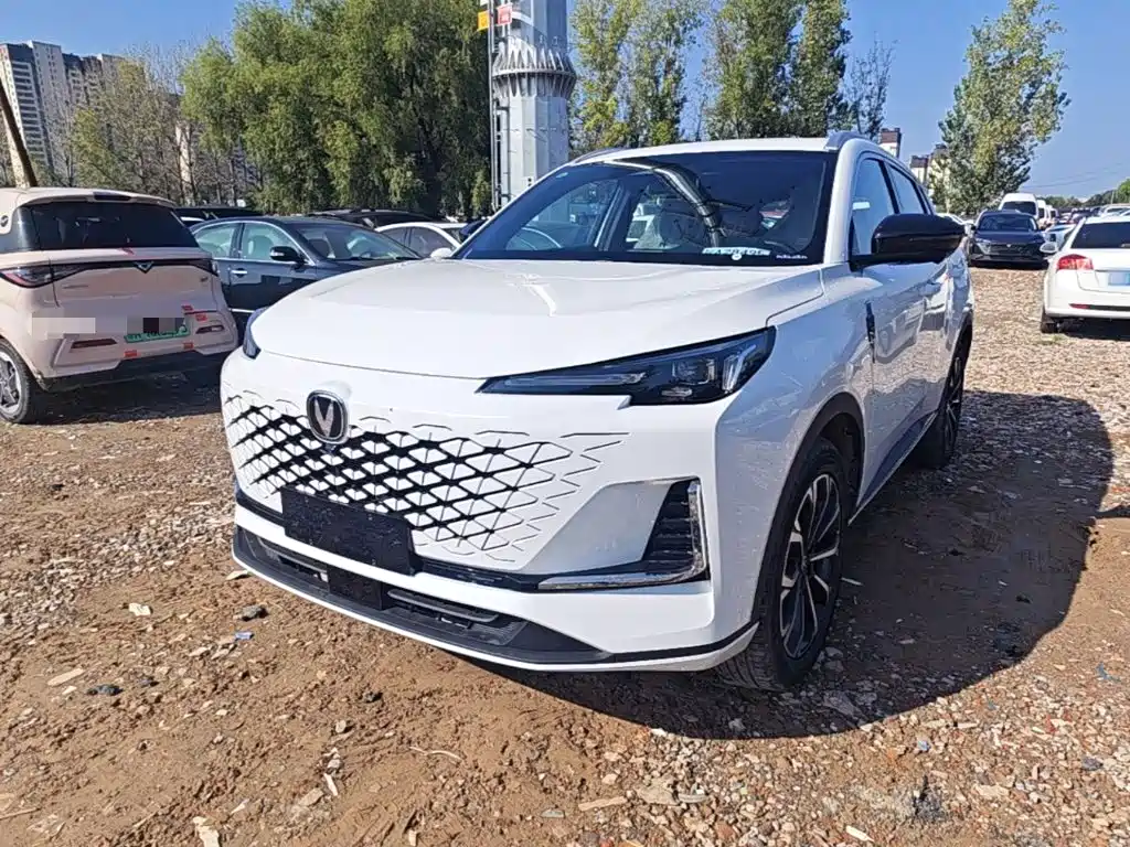 Changan CS55PLUS PHEV — миниатюра 2