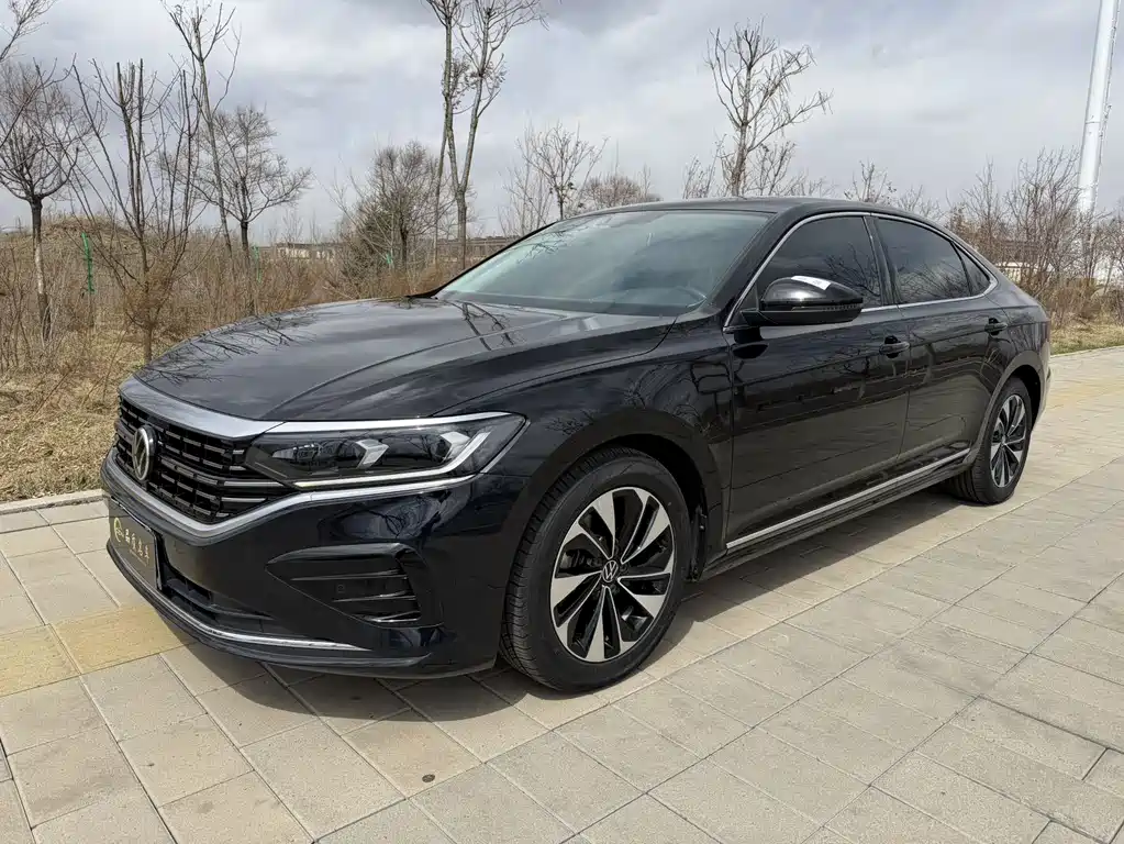 Volkswagen Passat 2022