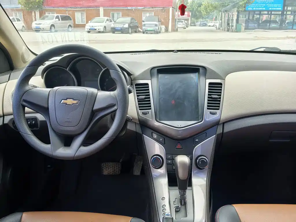 Chevrolet Cruze — миниатюра 8