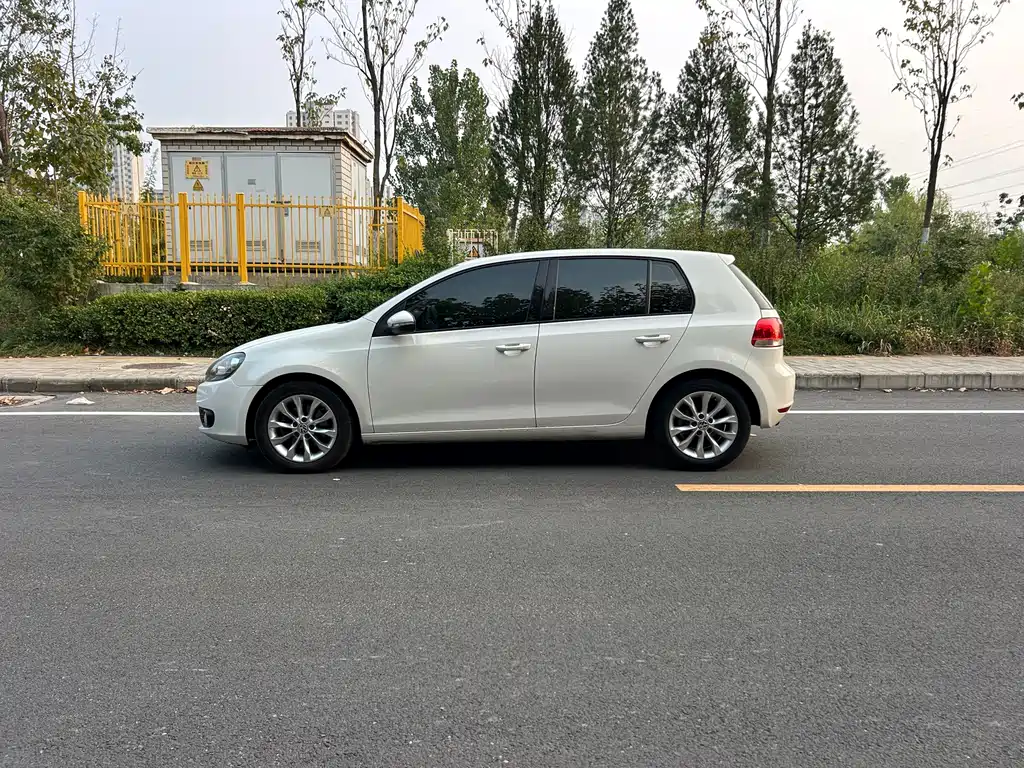 Volkswagen Golf — миниатюра 2