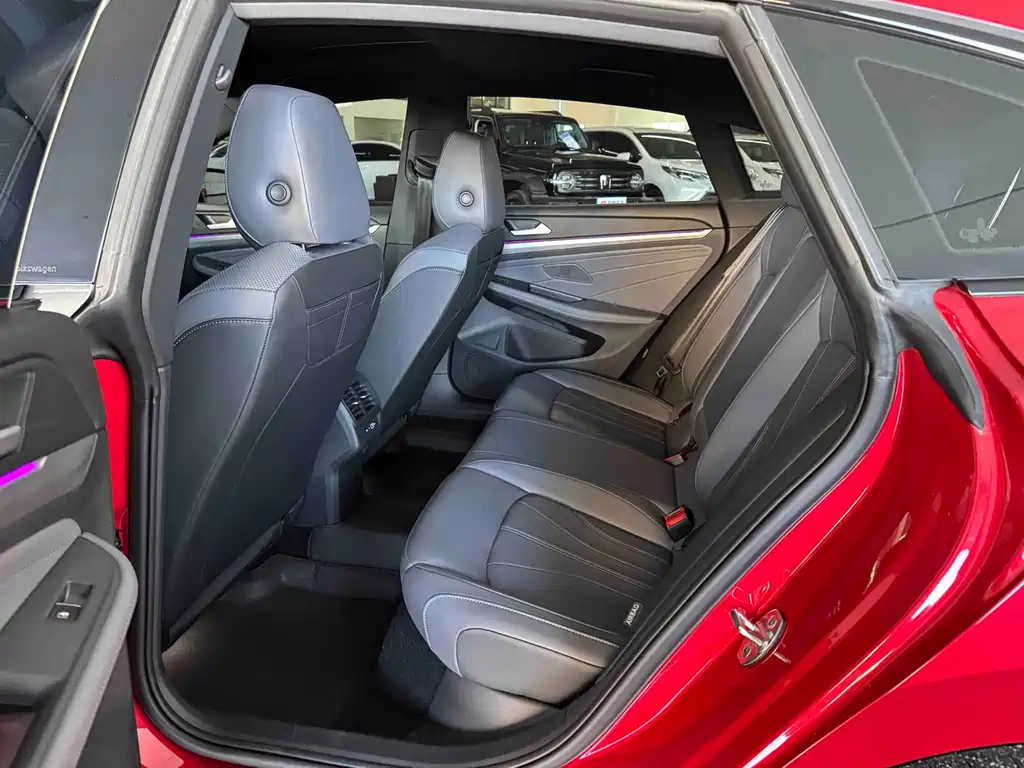 Volkswagen Lamando — миниатюра 4