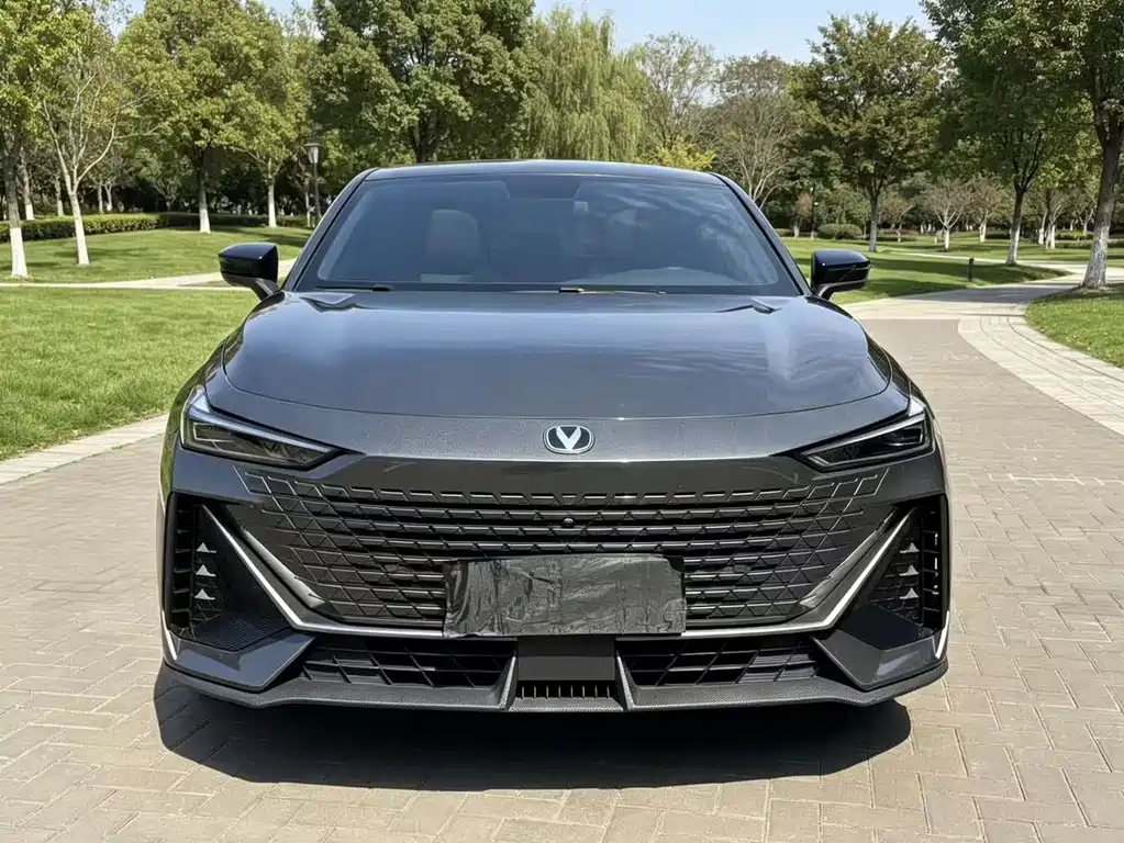 Changan UNI-V 2022 1.5T