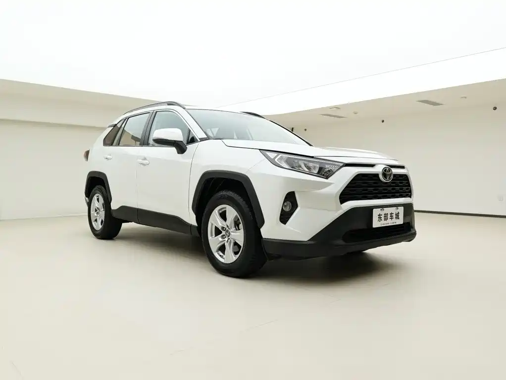 Toyota RAV4 — миниатюра 3