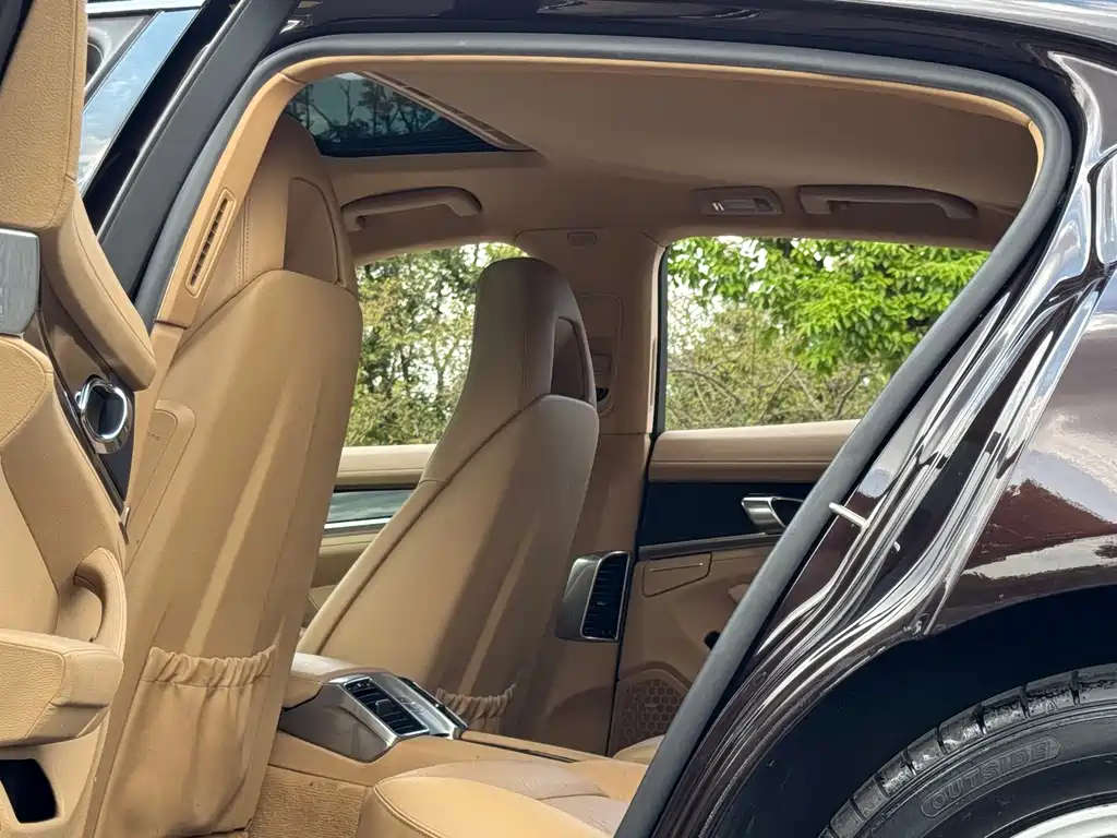 Porsche Panamera — миниатюра 33