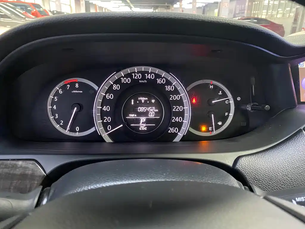 Honda Accord — миниатюра 18