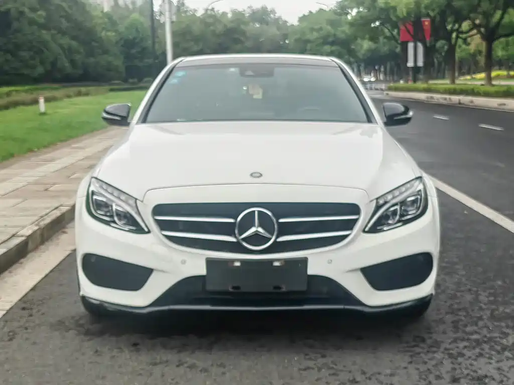 Mercedes-Benz C-Class — миниатюра 2