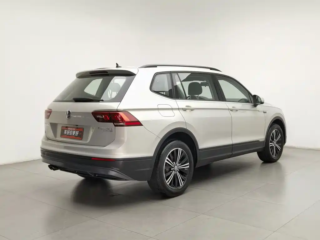 Volkswagen Tiguan L — миниатюра 2